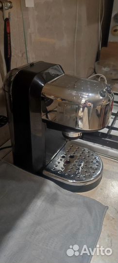 Кофеварка Delonghi EC270
