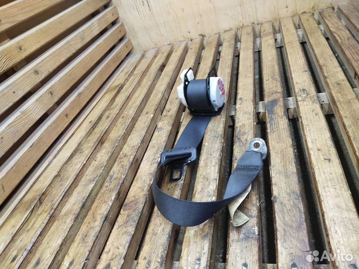 Ремень безопасности задний Nissan Teana J31 2006