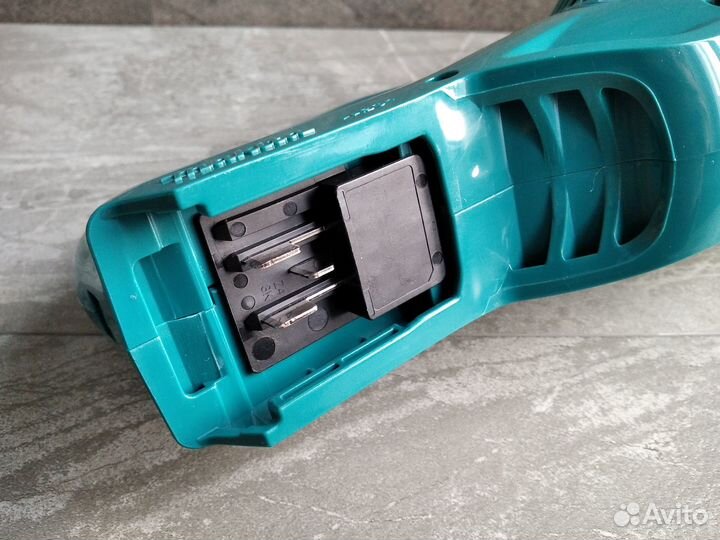 Пылесос Makita CL106FD