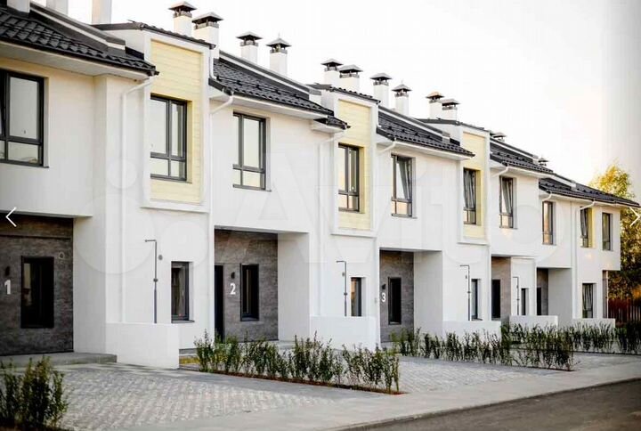 2-к. квартира, 70,7 м², 2/4 эт.