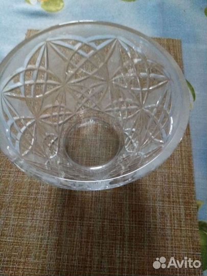 Хрустальная ваза