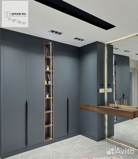 Современный шкаф