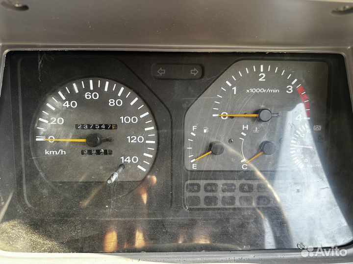 Nissan Diesel Condor с КМУ, 1985