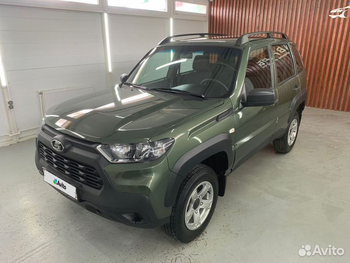 ВАЗ Niva Travel 1.7 МТ, 2022, 15 700 км