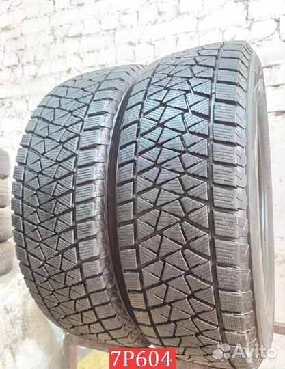 Bridgestone Blizzak DM-V2 235/65 R18 106L