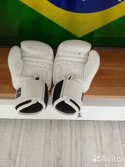 Боксерские перчатки twins bgvl-3 14 oz