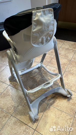 Детский стульчик для кормления