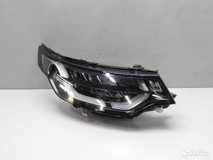 Фара правая Land Rover Discovery V