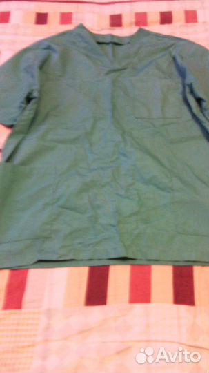 Блуза и брюки от хирургических костюмов