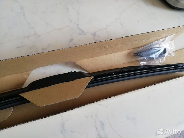 Щетка стеклоочистителя гибридная denso DUR-043L