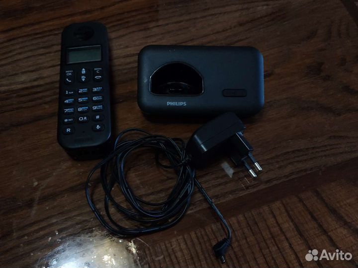 Домашний телефон philips