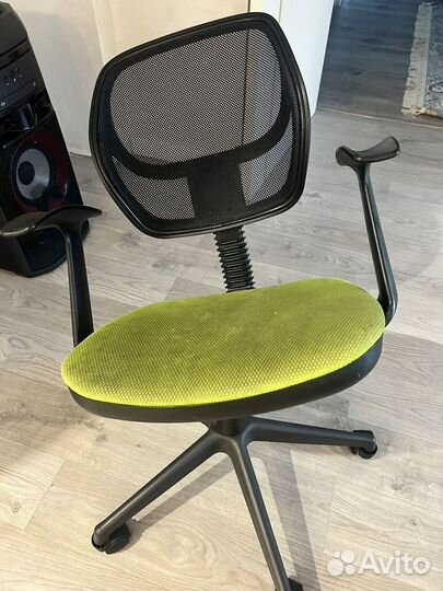 Компьютерное кресло