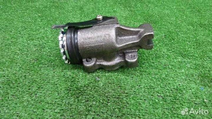 Рабочий тормозной цилиндр левый Mazda Titan