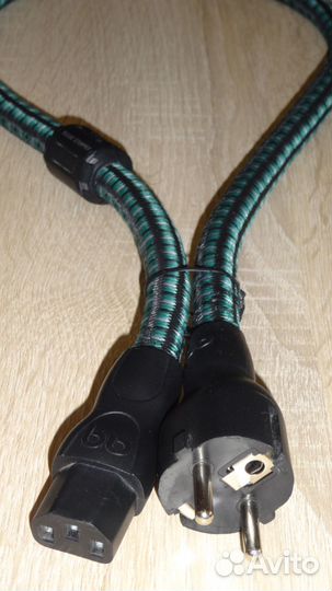 Сетевые кабели AudioQest NRG 2 и NRG X (США)