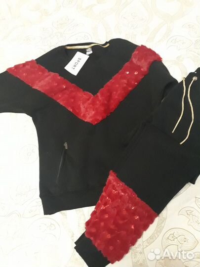 Спортивный костюм