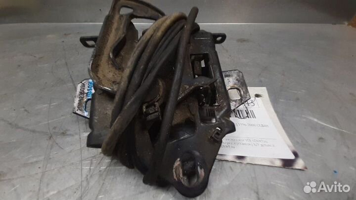 Замок капота Volkswagen Passat B5 1996-2000