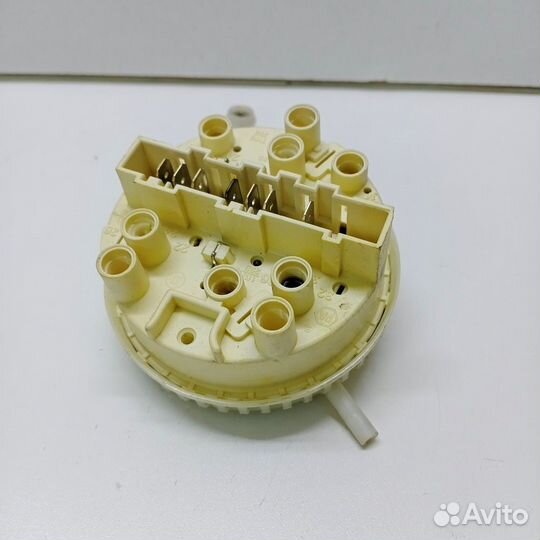 Прессостат Electrolux Zanussi 132082230 7920011