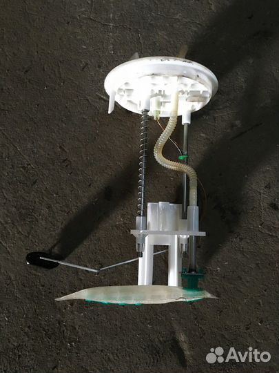 Датчик уровня топлива (Hyundai Santa Fe)