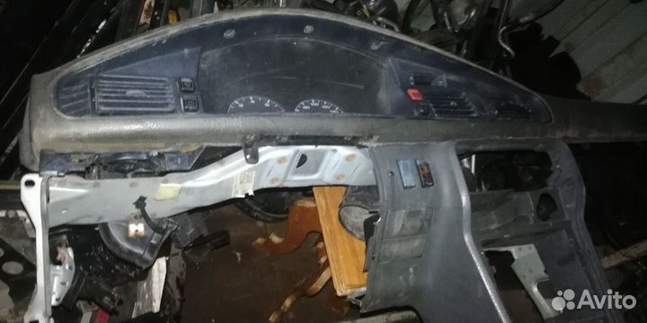 Панель с приборкой Ауди 100