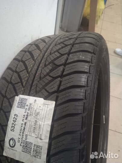 Goodyear UltraGrip 8 Performance 245/45 R18 100V