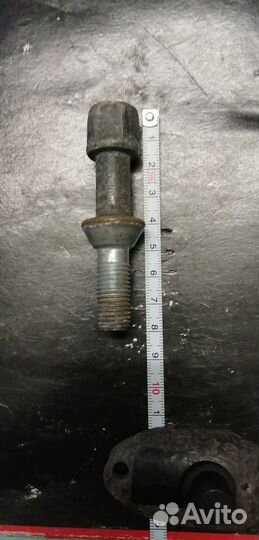 Mercedes-Benz колесные болты оригинал