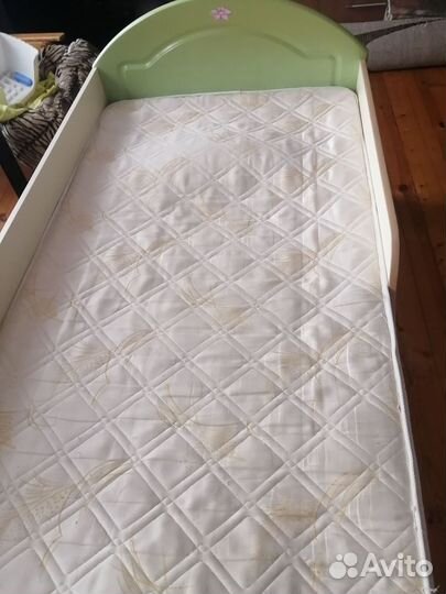 Продам кровать 90*180