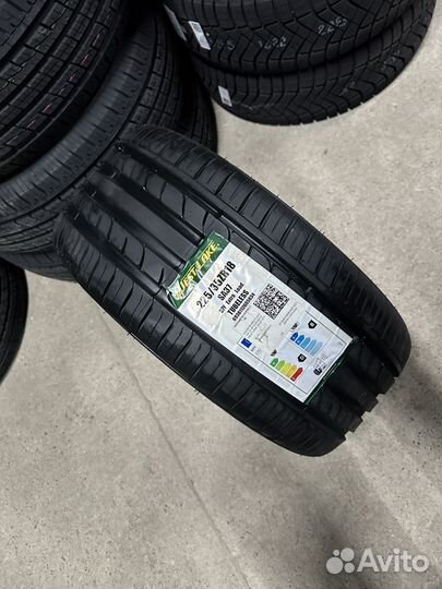 Westlake SA37 225/35 R18 87Y