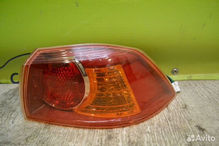 Фонарь задний левый правый Mitsubishi Lancer 10
