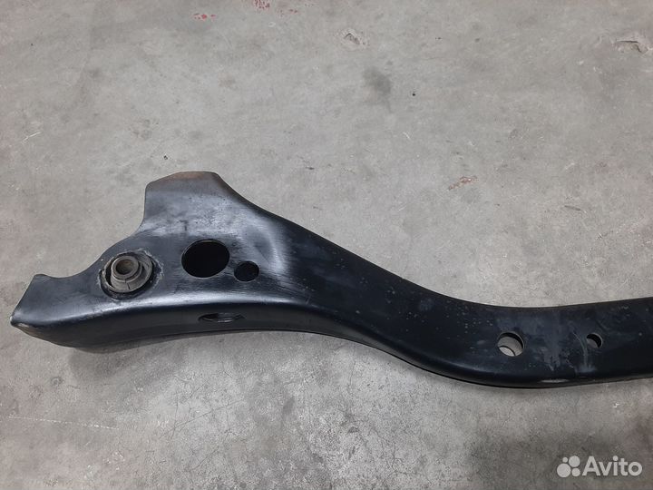 Балка торсионов Land Cruiser 100/Lexus LX470