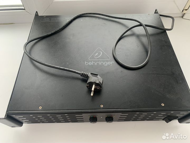 Усилитель behringer KM 1700