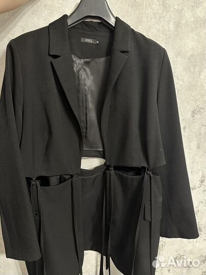 Пиджаки и жакеты женские 50 52