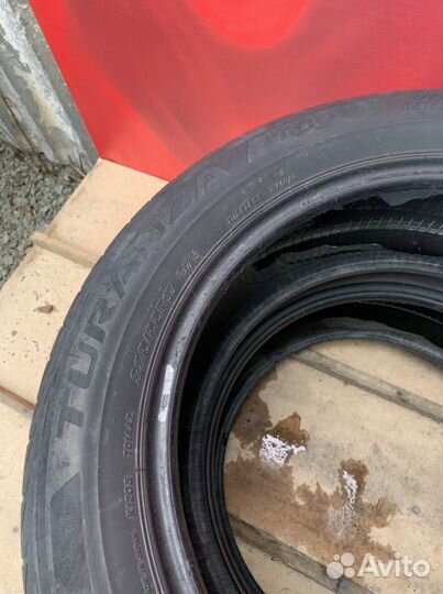 Bridgestone Turanza T001 225/55 R17