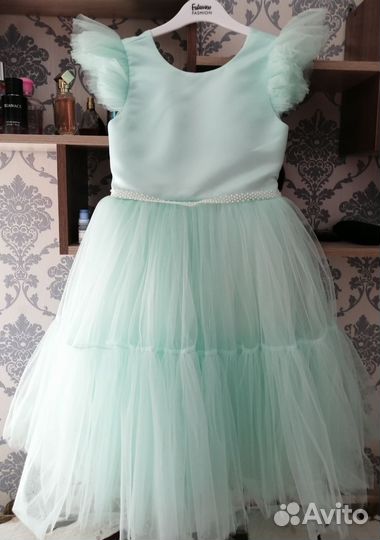 Платье для девочки праздничное