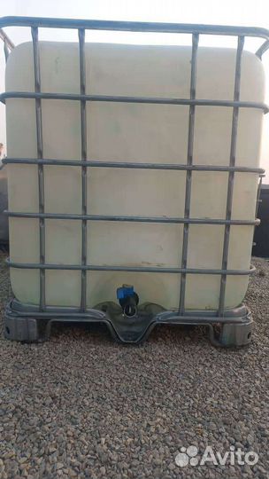 Бак для воды, бочки пластиковые