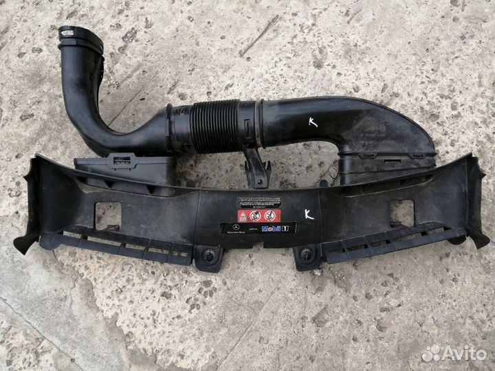 Воздухозаборник Мерседес GLK X204 Рестайл