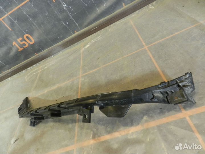 Кронштейн бампера левый - Hyundai Elantra