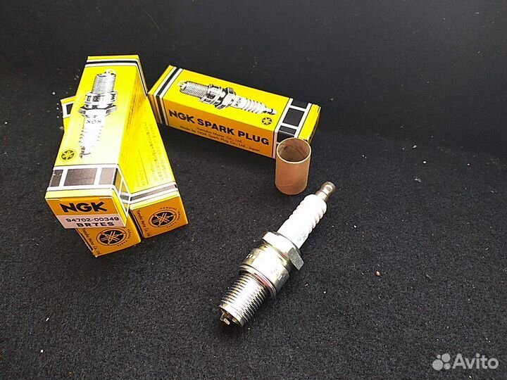 Оригинальная свеча зажигания Yamaha br7es