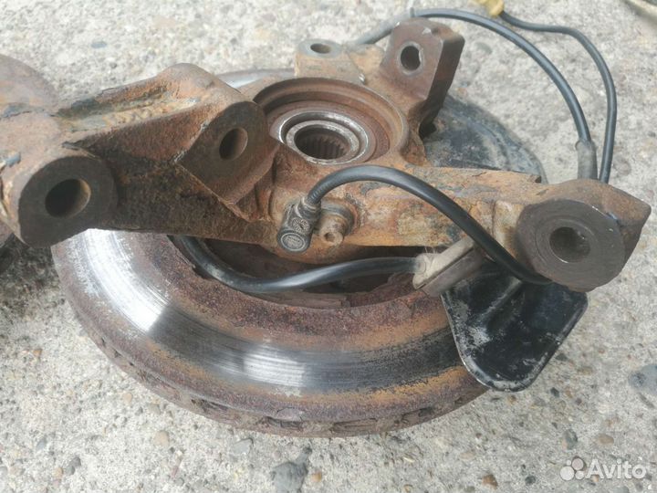 Кулак с абс правый левый Фиат Албеа