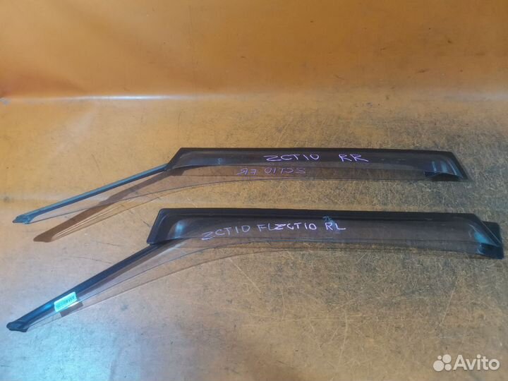 Ветровик Toyota Opa ZCT10