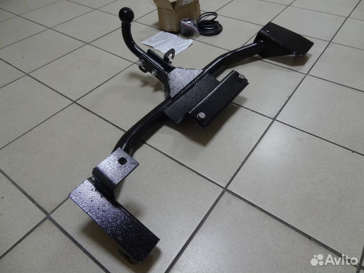 Новый фаркоп прицепное Logan Nexia Lacetti