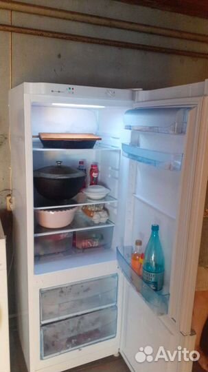 Холодильник новый