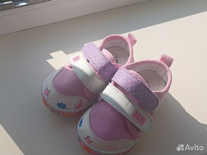 Обувь для девочки 21,22