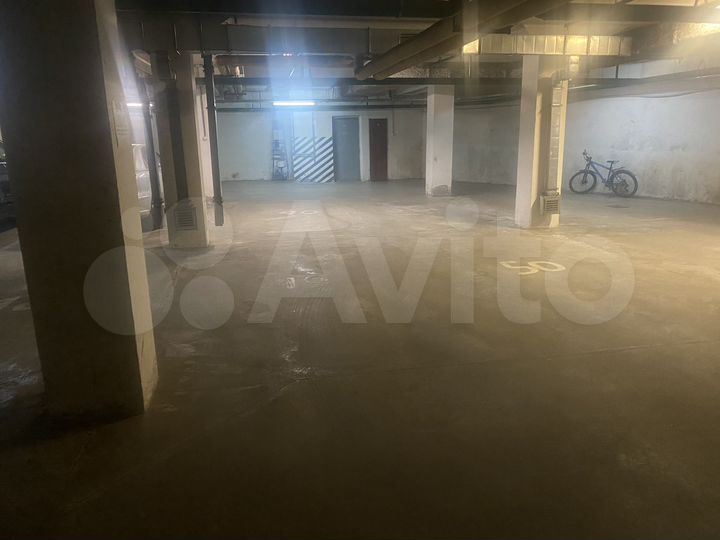 Машиноместо, 15 м²