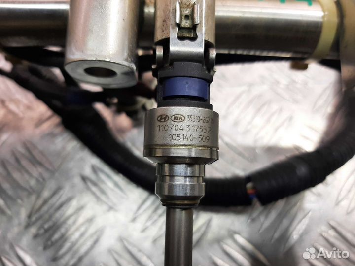 Б/У Топливная рампа С форсунками 353102G710