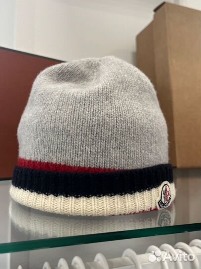 Moncler шапка оригинил
