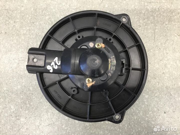 Моторчик печки Toyota Corolla E12 2001-2006