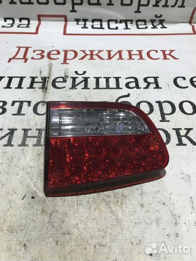 Фонарь задний внутренний правый Citroen C-Crosser