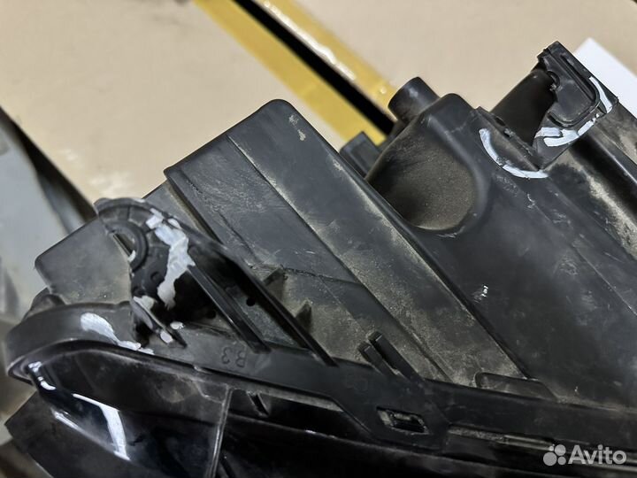 Фара Geely Atlas Pro