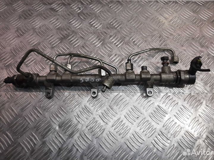 Б/У Топливная рампа 0445214211, Hyundai-KIA