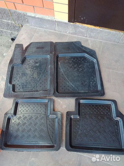 Автомобильные коврики, резиновые